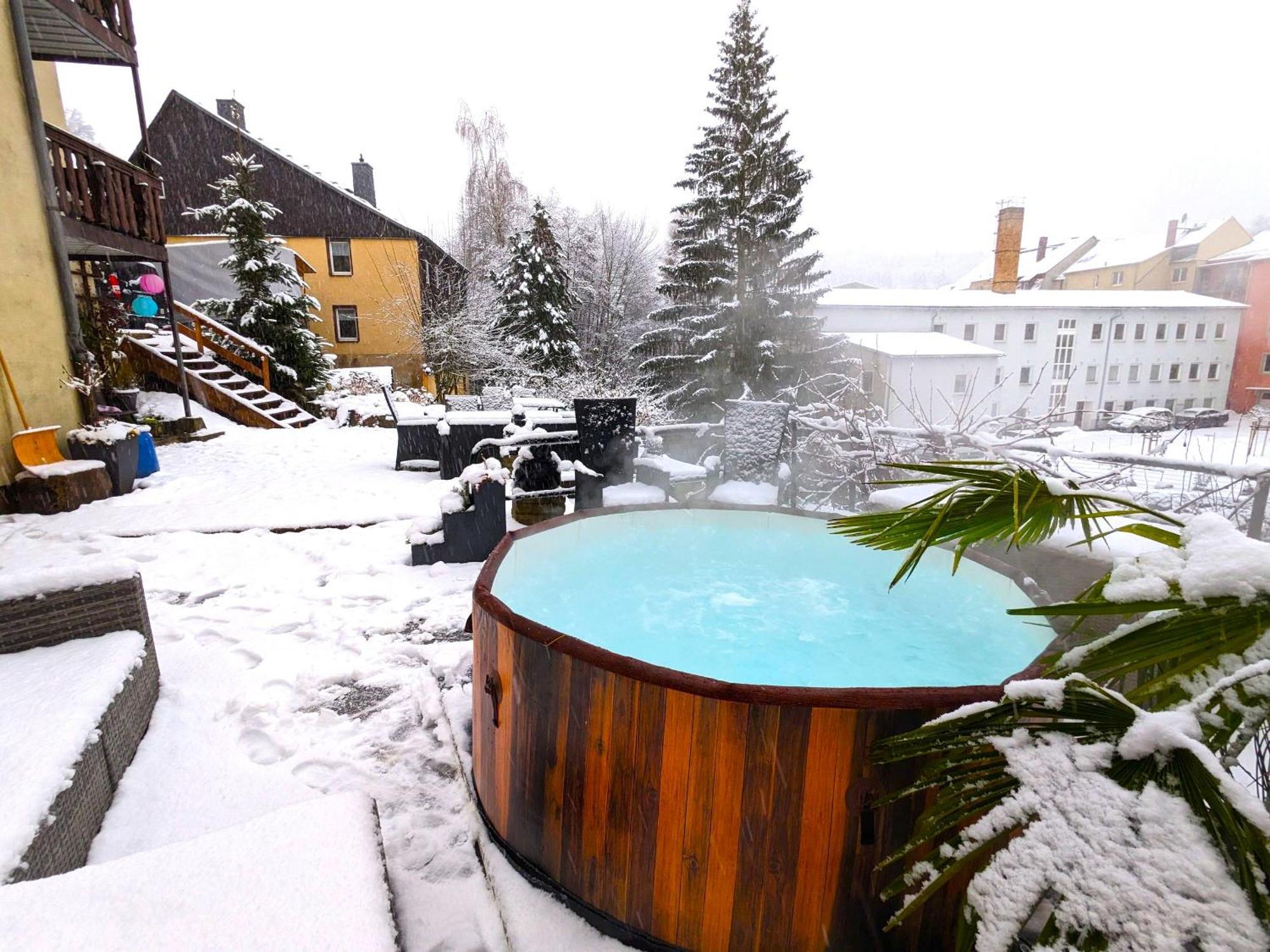 Hw2B - Urlaubsmagie - Wohlfuehlwohnung Mit Balkon, Pool, Sauna & Terrasse Sebnitz Luaran gambar
