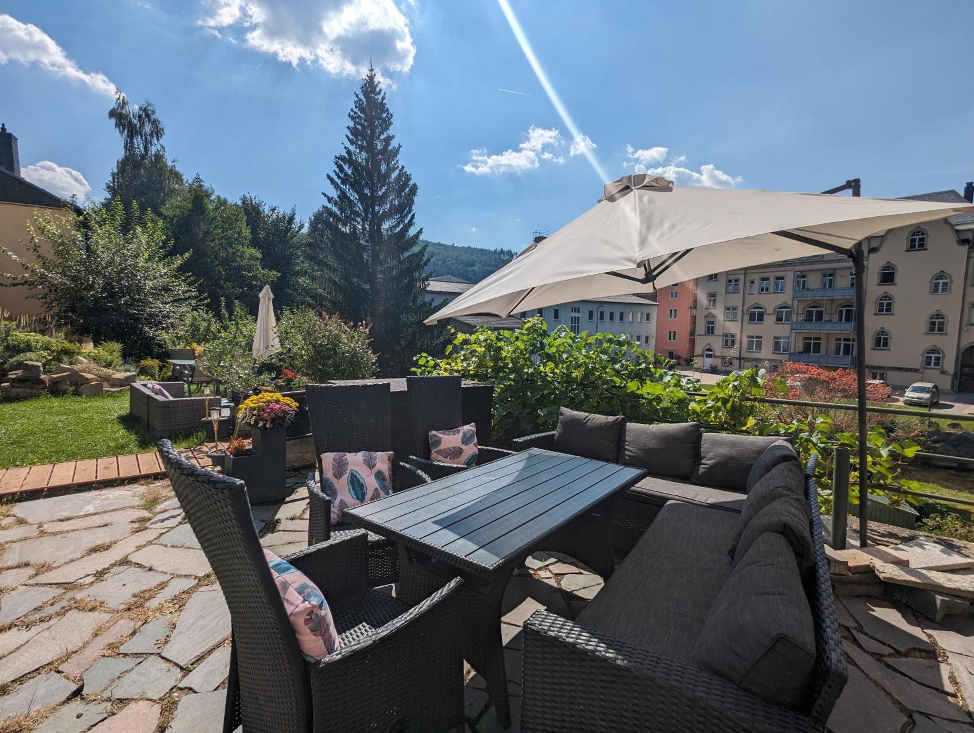 Hw2B - Urlaubsmagie - Wohlfuehlwohnung Mit Balkon, Pool, Sauna & Terrasse Sebnitz Luaran gambar