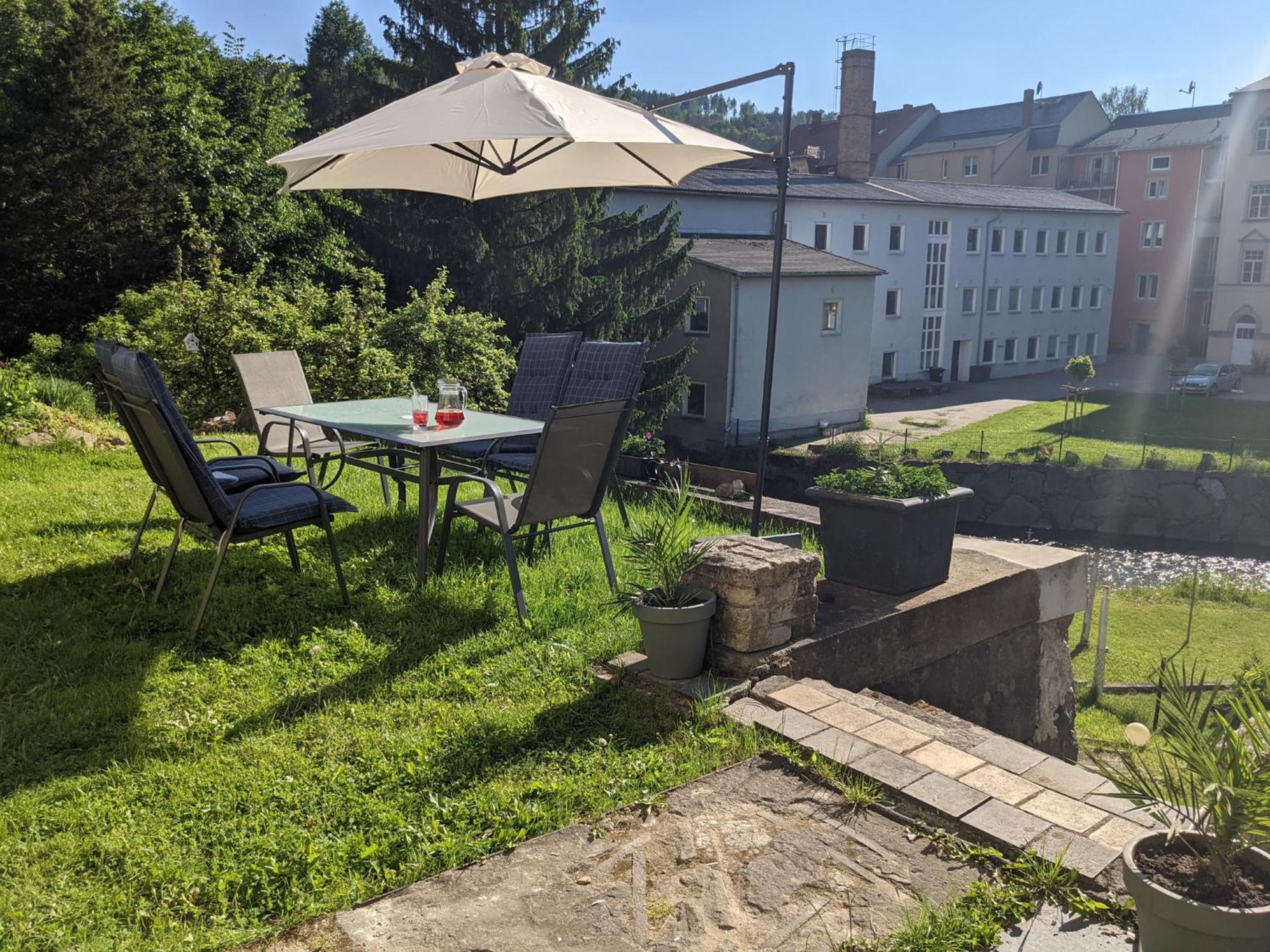 Hw2B - Urlaubsmagie - Wohlfuehlwohnung Mit Balkon, Pool, Sauna & Terrasse Sebnitz Luaran gambar