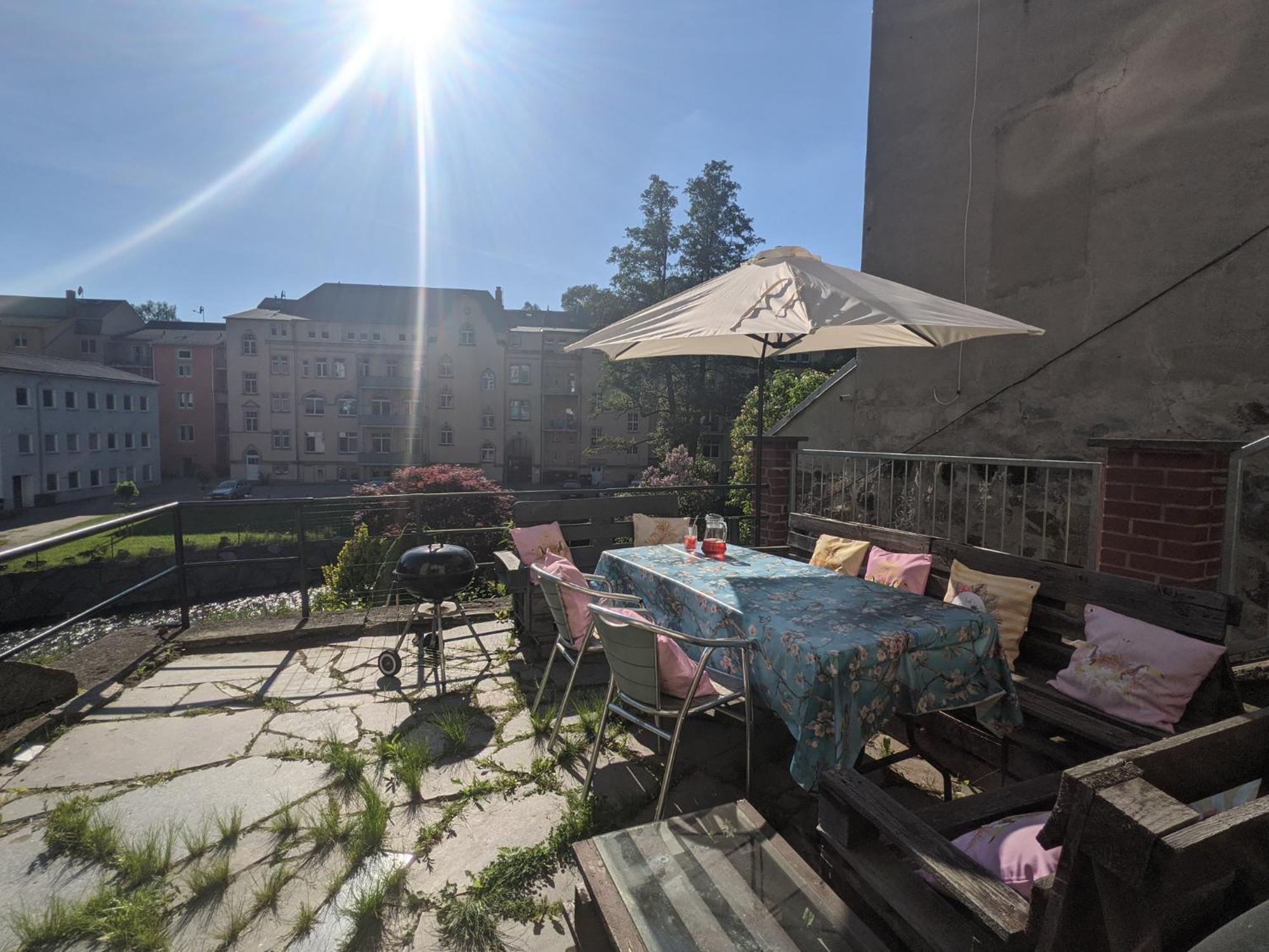 Hw2B - Urlaubsmagie - Wohlfuehlwohnung Mit Balkon, Pool, Sauna & Terrasse Sebnitz Luaran gambar