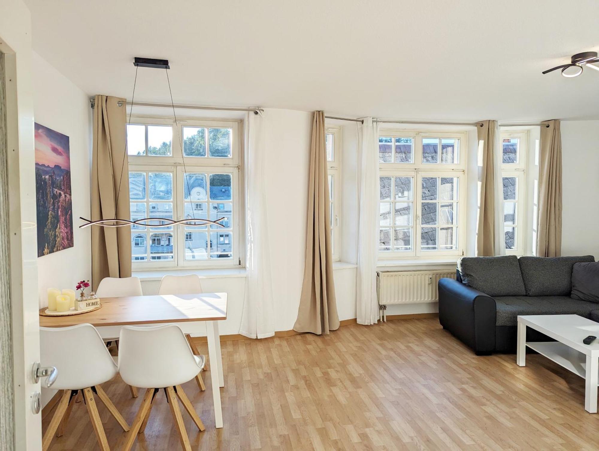 Hw2B - Urlaubsmagie - Wohlfuehlwohnung Mit Balkon, Pool, Sauna & Terrasse Sebnitz Luaran gambar